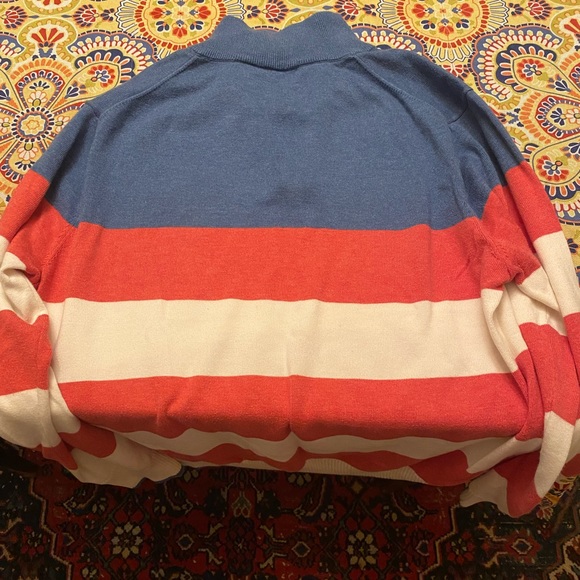 Vineyard Vines Quarter Zip. Men’s Small. American flag inspired. - Picture 2 of 2